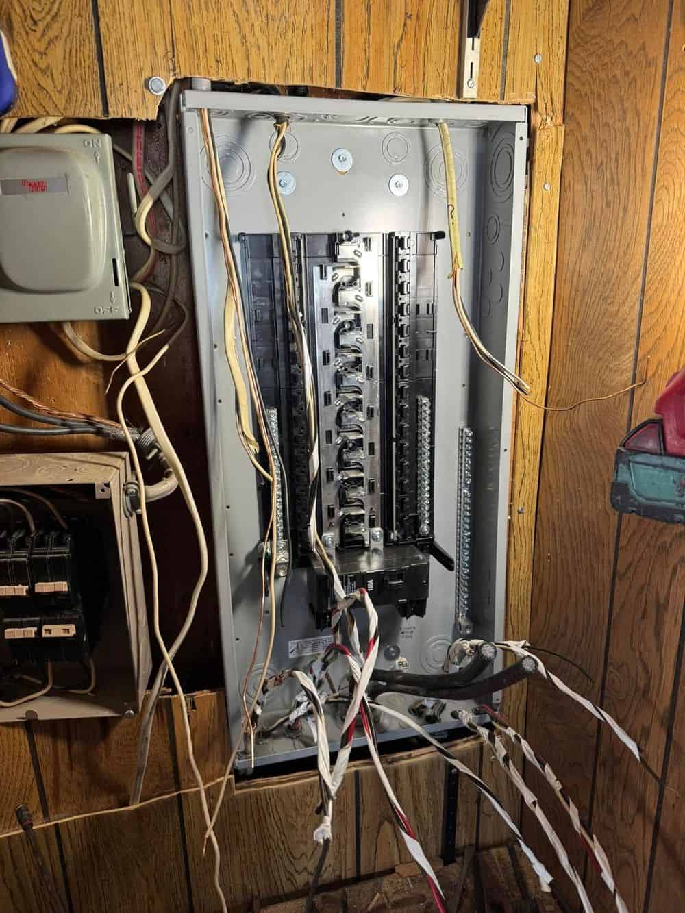 Rewires image